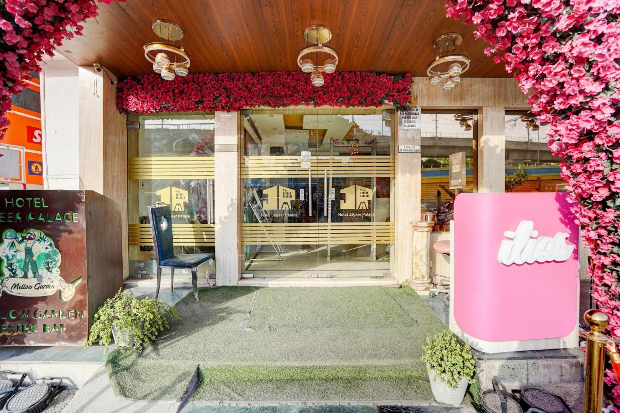 Townhouse Jageer Palace Near Mayapuri Chowk Hotel